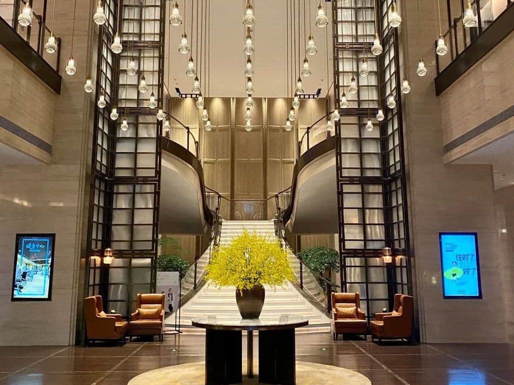 Chengdu hotel accommodation - Image 1